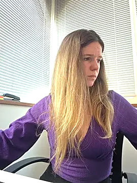lucie mehott online show from May 7, 2026, 9:36 am