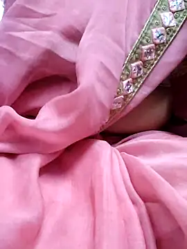 Januhot18 online show from December 31, 2024, 7:42 am