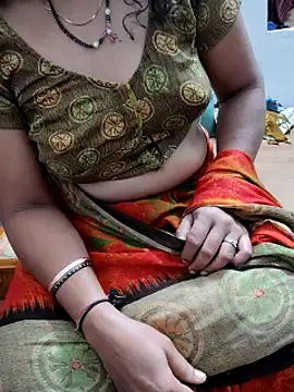 Januhot18 online show from January 5, 2025, 10:40 pm