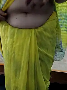 Januhot18 online show from February 17, 2025, 6:09 am
