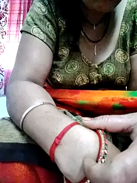 Januhot18 online show from February 24, 2025, 7:44 am