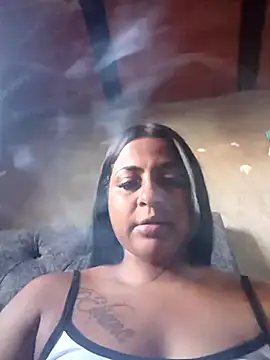 Giselabrunette25 online show from May 3, 2026, 10:05 pm