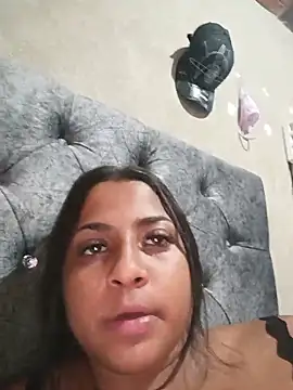 Giselabrunette25 online show from May 14, 2026, 4:41 am