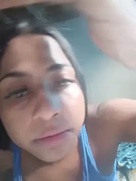 Giselabrunette25 online show from May 27, 2026, 2:36 pm