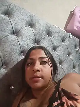 Giselabrunette25 online show from May 30, 2026, 8:44 am