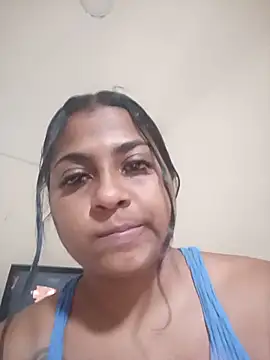 Giselabrunette25 online show from June 2, 2026, 8:22 pm