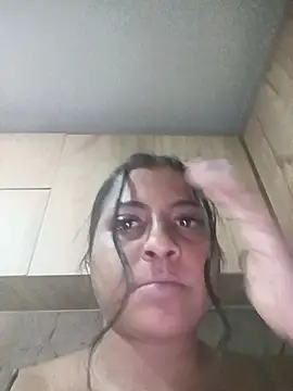 Giselabrunette25 online show from June 16, 2026, 5:26 pm