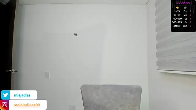 Snapshot of MalejaDiaz_ chatting on December 9, 2024, 10:20 pm MalejaDiaz online show from December 9, 2024, 10:20 pm