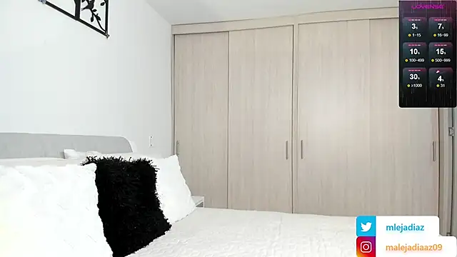 Snapshot of MalejaDiaz_ chatting on January 10, 2025, 5:02 pm MalejaDiaz online show from January 10, 2025, 5:02 pm