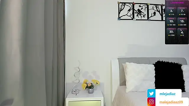 Snapshot of MalejaDiaz_ chatting on February 4, 2025, 7:22 pm MalejaDiaz online show from February 4, 2025, 7:22 pm