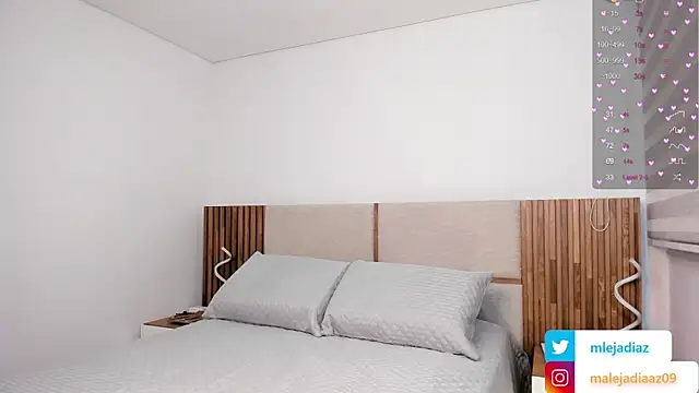 Snapshot of MalejaDiaz_ chatting on September 8, 2025, 5:12 pm MalejaDiaz online show from September 8, 2025, 5:12 pm