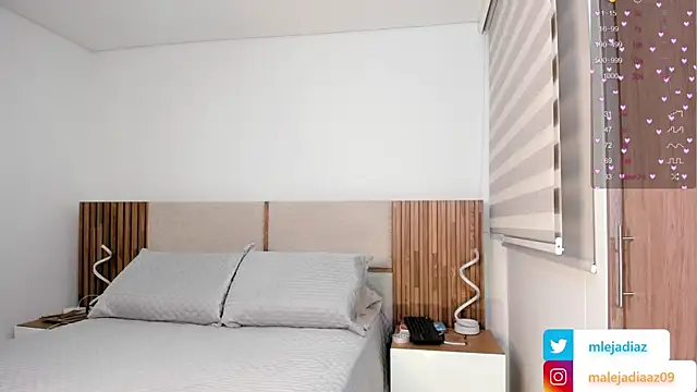 Snapshot of MalejaDiaz_ chatting on September 29, 2025, 9:52 pm MalejaDiaz online show from September 29, 2025, 9:52 pm