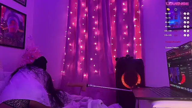 Snapshot of yummyrina chatting on December 24, 2024, 6:22 am yummyrina online show from December 24, 2024, 6:22 am