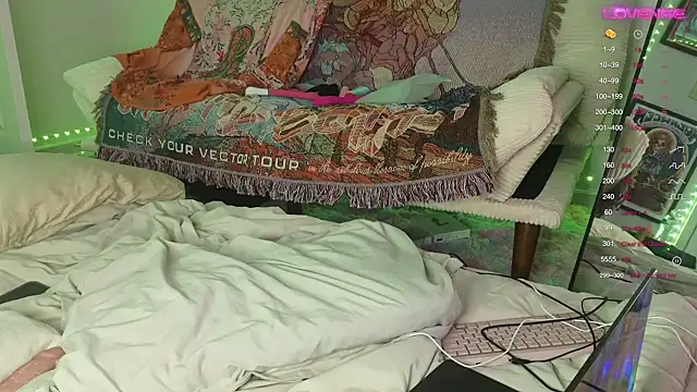 Snapshot of yummyrina chatting on February 11, 2025, 2:25 am yummyrina online show from February 11, 2025, 2:25 am