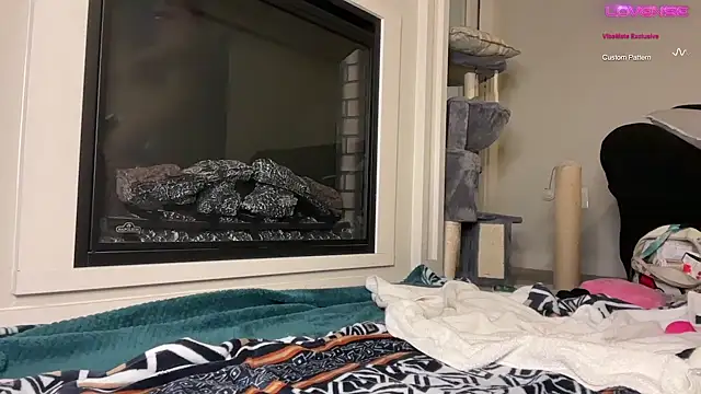 Snapshot of yummyrina chatting on February 20, 2025, 12:15 pm yummyrina online show from February 20, 2025, 12:15 pm