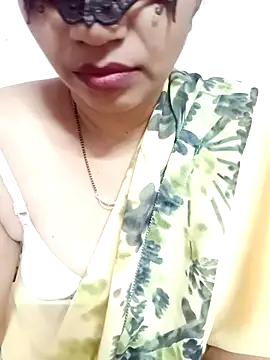 Snapshot of Hotanita99 chatting on November 6, 2025, 6:03 am Hotanita99 online show from November 6, 2025, 6:03 am