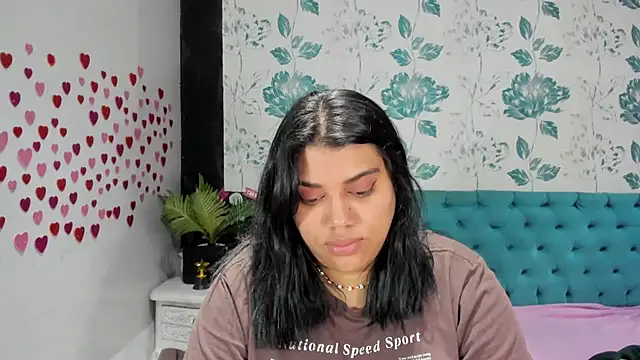 Snapshot of LindaBreeS chatting on February 8, 2025, 4:57 pm LindaBreeS online show from February 8, 2025, 4:57 pm