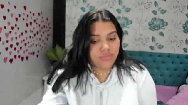 Snapshot of LindaBreeS chatting on February 17, 2025, 4:59 pm LindaBreeS online show from February 17, 2025, 4:59 pm