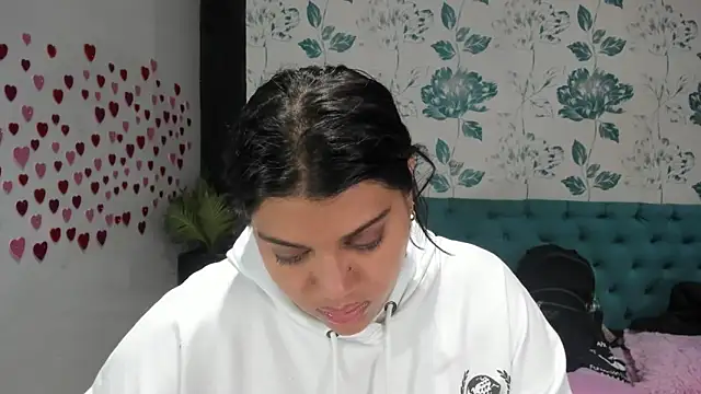 Snapshot of LindaBreeS chatting on February 21, 2025, 8:16 pm LindaBreeS online show from February 21, 2025, 8:16 pm