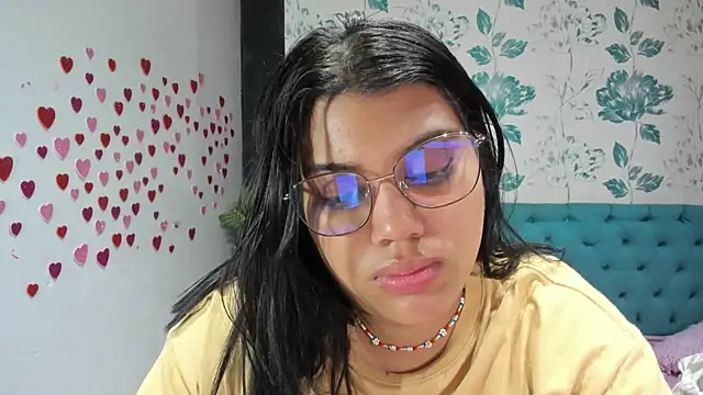 Snapshot of LindaBreeS chatting on March 1, 2025, 8:53 pm LindaBreeS online show from March 1, 2025, 8:53 pm