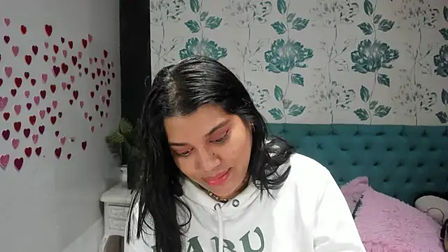 Snapshot of LindaBreeS chatting on March 6, 2025, 6:16 pm LindaBreeS online show from March 6, 2025, 6:16 pm