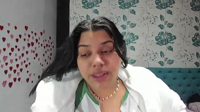 Snapshot of LindaBreeS chatting on March 8, 2025, 8:14 pm LindaBreeS online show from March 8, 2025, 8:14 pm