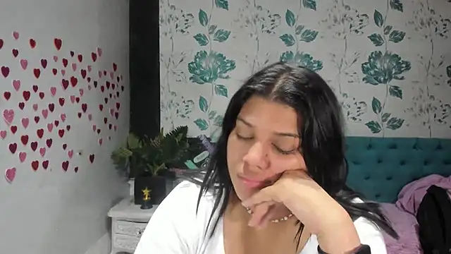 Snapshot of LindaBreeS chatting on March 17, 2025, 3:07 pm LindaBreeS online show from March 17, 2025, 3:07 pm