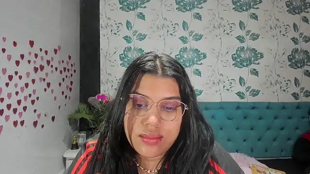 Snapshot of LindaBreeS chatting on March 20, 2025, 5:04 pm LindaBreeS online show from March 20, 2025, 5:04 pm