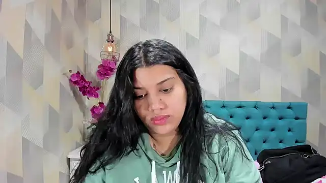 Snapshot of LindaBreeS chatting on September 28, 2025, 2:00 pm LindaBreeS online show from September 28, 2025, 2:00 pm