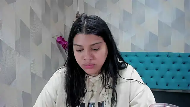 Snapshot of LindaBreeS chatting on September 30, 2025, 2:00 pm LindaBreeS online show from September 30, 2025, 2:00 pm