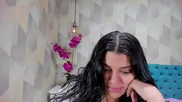 Snapshot of LindaBreeS chatting on October 9, 2025, 2:04 pm LindaBreeS online show from October 9, 2025, 2:04 pm