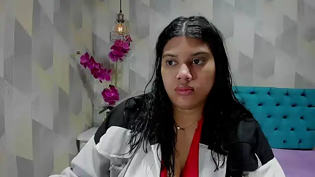 Snapshot of LindaBreeS chatting on October 16, 2025, 3:35 pm LindaBreeS online show from October 16, 2025, 3:35 pm