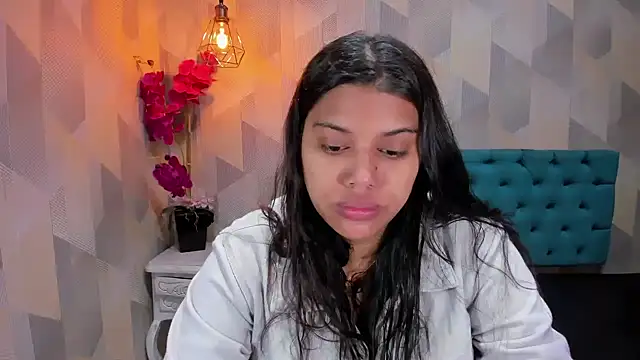 Snapshot of LindaBreeS chatting on November 30, 2025, 1:15 pm LindaBreeS online show from November 30, 2025, 1:15 pm