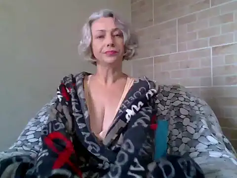 Snapshot of Lorie_Carrie chatting on October 19, 2025, 11:00 am Lorie Carrie online show from October 19, 2025, 11:00 am