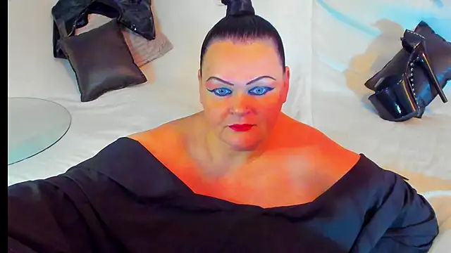 MilanaBiegert online show from December 4, 2024, 4:05 pm