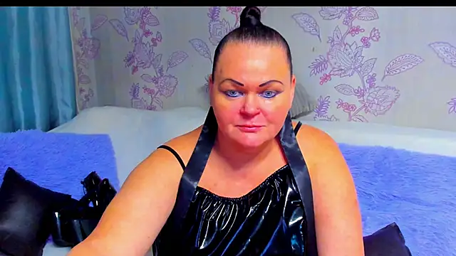 MilanaBiegert online show from November 30, 2025, 7:51 pm