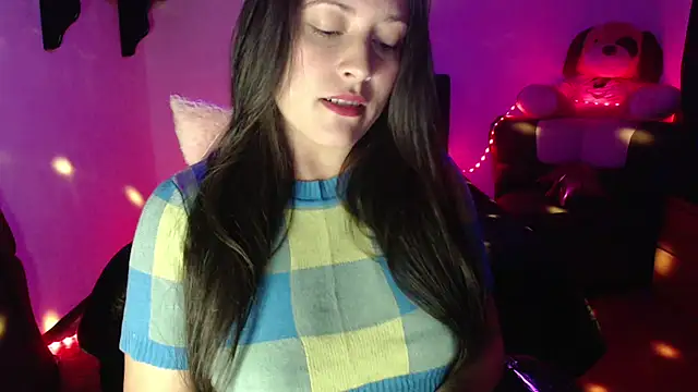 Allisonnlopez online show from December 4, 2025, 9:23 pm
