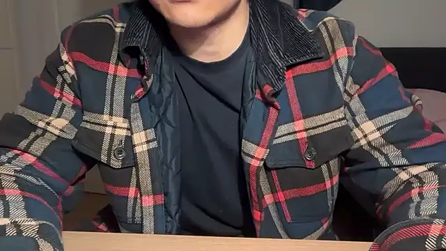 jungcock3210 online show from November 30, 2025, 6:01 pm