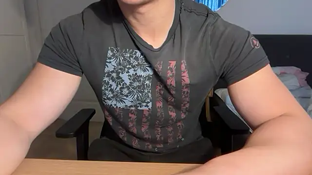 jungcock3210 online show from March 26, 2026, 5:35 am