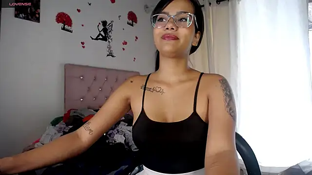 Kloy  sech- online show from February 25, 2025, 5:58 pm
