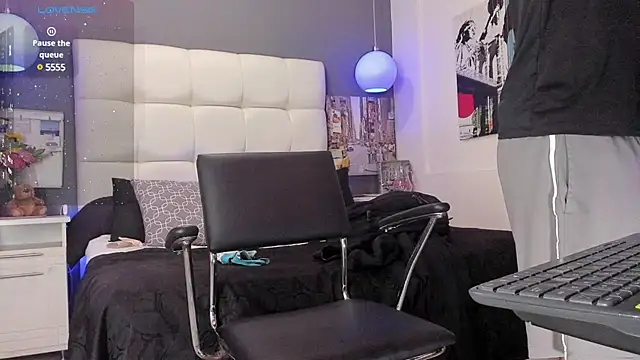 THIAGOXBIG online show from December 18, 2024, 1:26 am