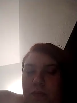 Snapshot of lolabun247 chatting on December 31, 2024, 5:44 am lolabun247 online show from December 31, 2024, 5:44 am