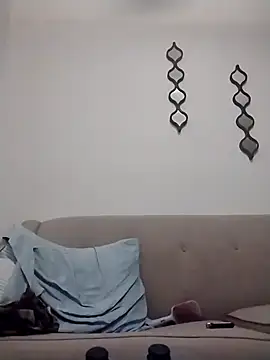 Snapshot of lolabun247 chatting on January 2, 2025, 10:26 am lolabun247 online show from January 2, 2025, 10:26 am