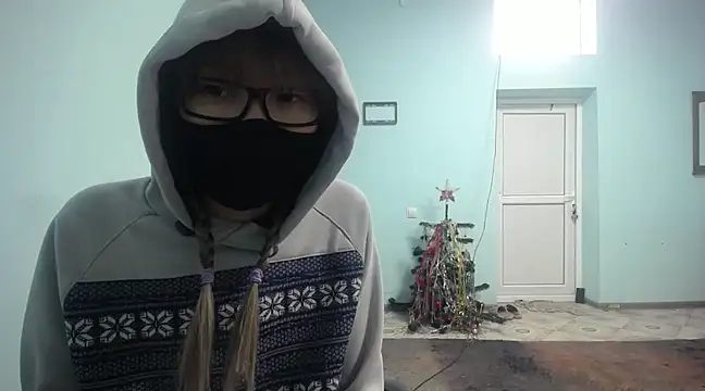 elllaaxx online show from December 19, 2024, 6:12 am