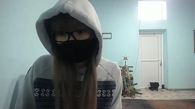 elllaaxx online show from December 20, 2024, 5:04 am