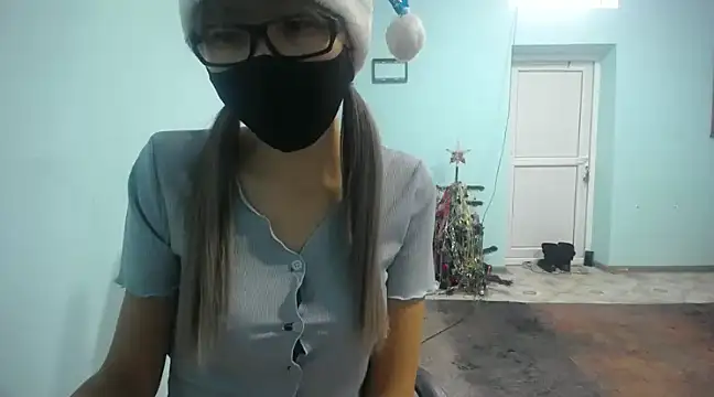 elllaaxx online show from December 20, 2024, 8:06 am