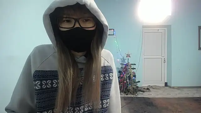 elllaaxx online show from December 23, 2024, 3:29 am