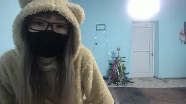elllaaxx online show from January 26, 2025, 10:12 am