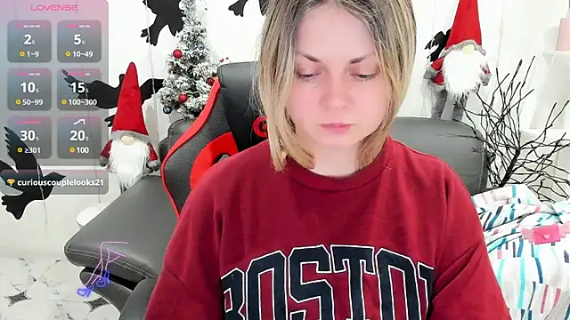 SmilingEmily  online show from December 17, 2024, 10:34 am