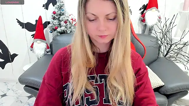 SmilingEmily  online show from December 20, 2024, 7:55 am